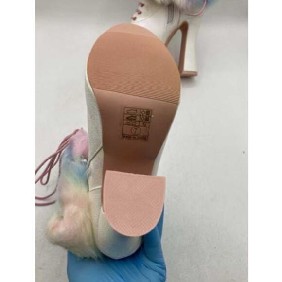 NWT Ellie Shoes Women's White Iridescent NORA Fashion Platform Heel Boot Size 7M - Picture 9 of 10